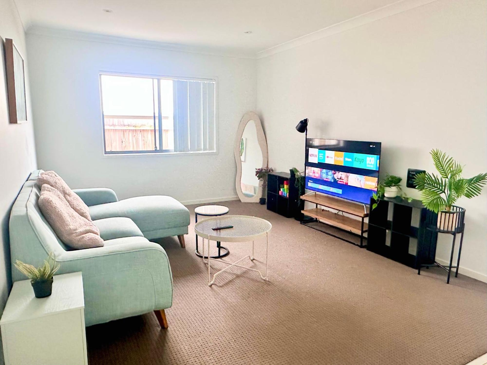 Coomera Family 10 Min Away From Theme Parks! Holiday home Gold Coast